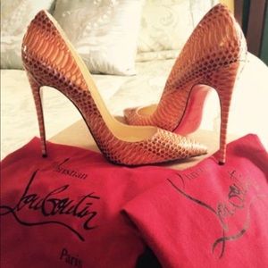 So Kate 120 WaterSnake Pumps New in Box